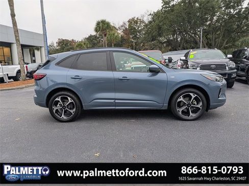 Used 2023 Ford Escape ST-Line Elite w/ Premium Technology Package image 3