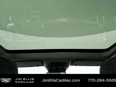 Used 2025 Cadillac Optiq Luxury 2 w/ LPO, Floor Liner Package AWD/4WD image 19