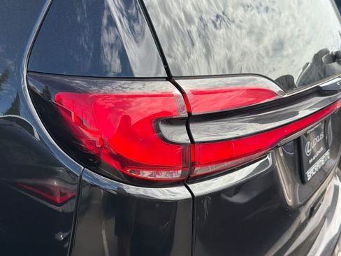 Used 2023 Chrysler Pacifica Touring-L FWD image 13