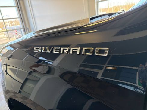 Used 2023 Chevrolet Silverado 1500 RST w/ Protection Package AWD/4WD image 10