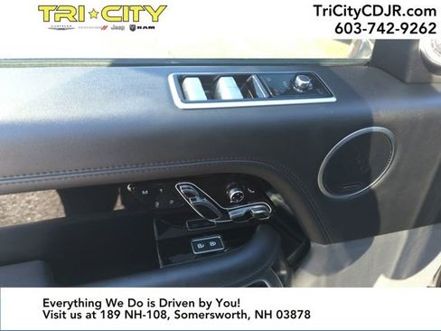 Used 2022 Land Rover Range Rover Westminster Edition image 16