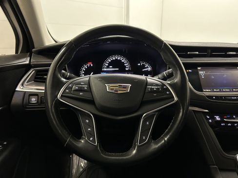 Used 2019 Cadillac XT5 Premium Luxury AWD/4WD image 13