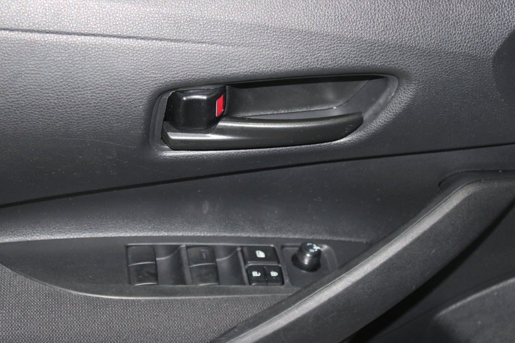 Used 2026 Toyota Corolla LE FWD image 6