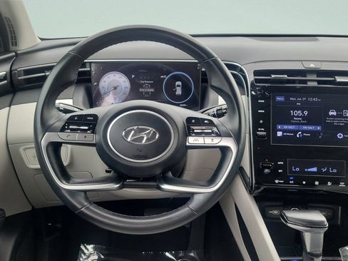 Used 2022 Hyundai Tucson SEL w/ Convenience + Premium Package FWD image 12