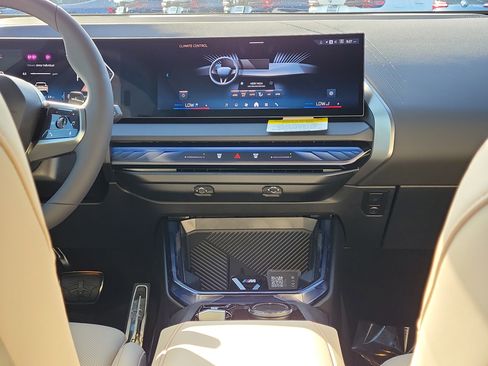 New 2026 BMW X3 xDrive30 w/ Premium Package image 12