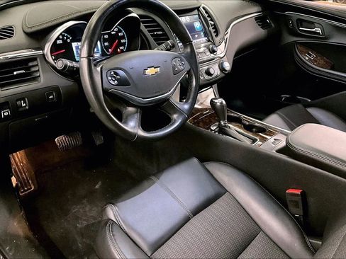 Used 2015 Chevrolet Impala LT image 13