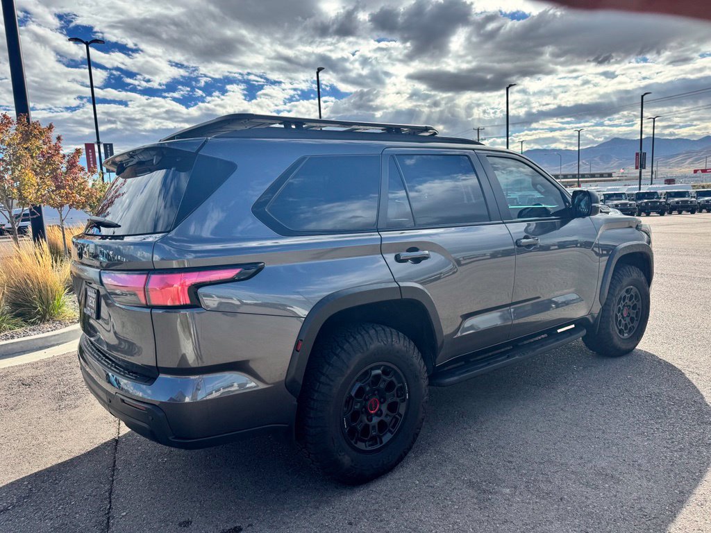 Used 2025 Toyota Sequoia TRD Pro AWD/4WD image 5