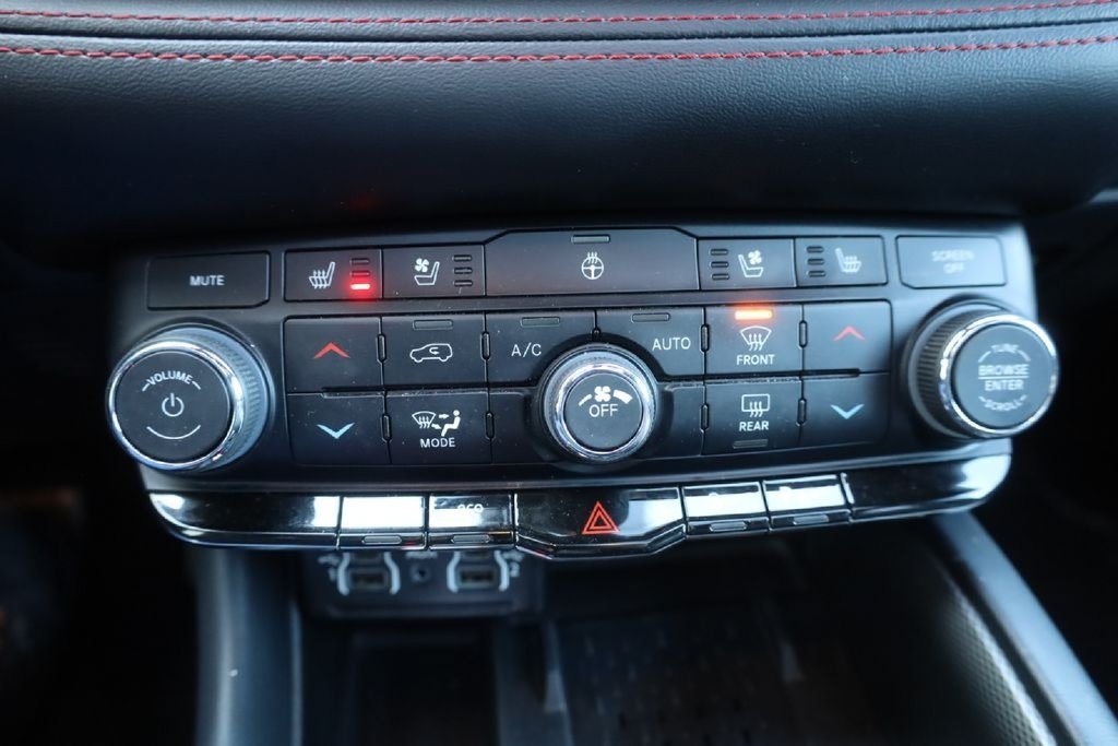 Used 2025 Dodge Durango R/T AWD/4WD image 29