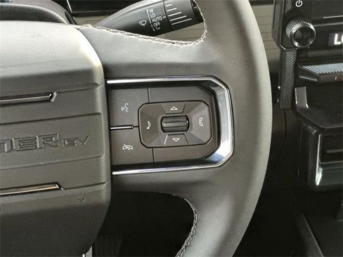 New 2026 GMC Hummer EV SUV image 10