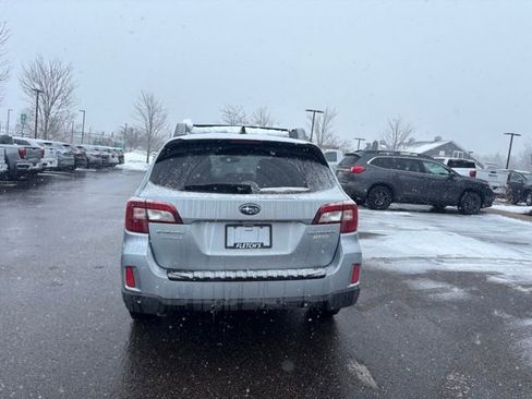 Used 2017 Subaru Outback 2.5i Limited image 8