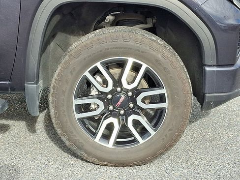 Used 2023 GMC Sierra 1500 AT4 w/ Technology Package image 8