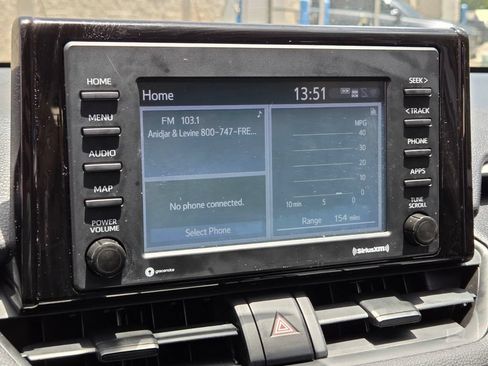 Used 2021 Toyota RAV4 XLE w/ Convenience Package FWD image 26