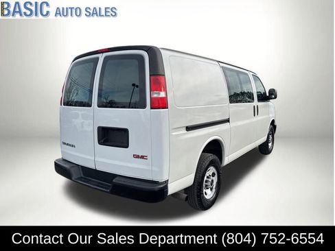 Used 2018 GMC Savana 3500 w/ Driver Convenience Package image 7