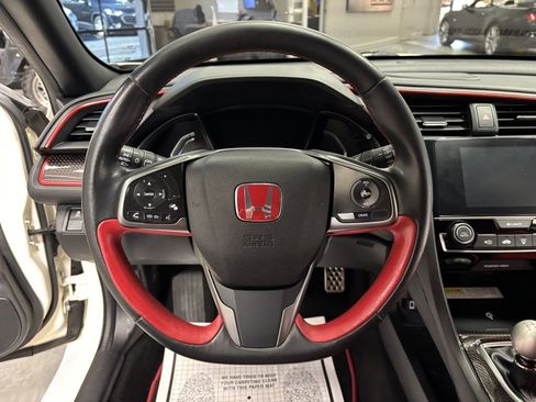 Used 2017 Honda Civic Type R image 10