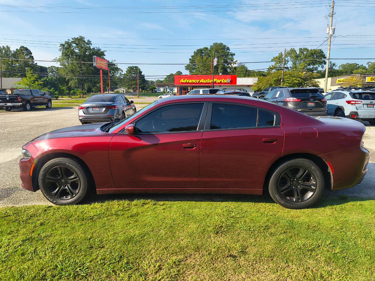 Used 2019 Dodge Charger SXT RWD image 5