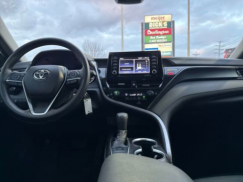 Used 2024 Toyota Camry LE image 14