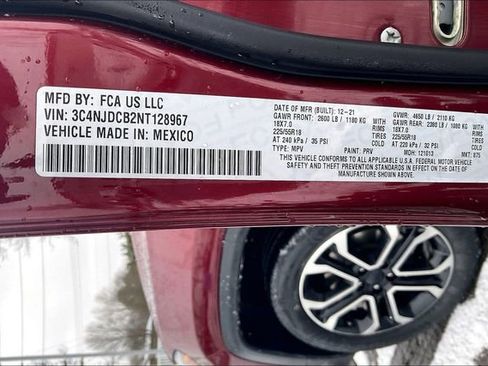 Used 2022 Jeep Compass Limited image 33