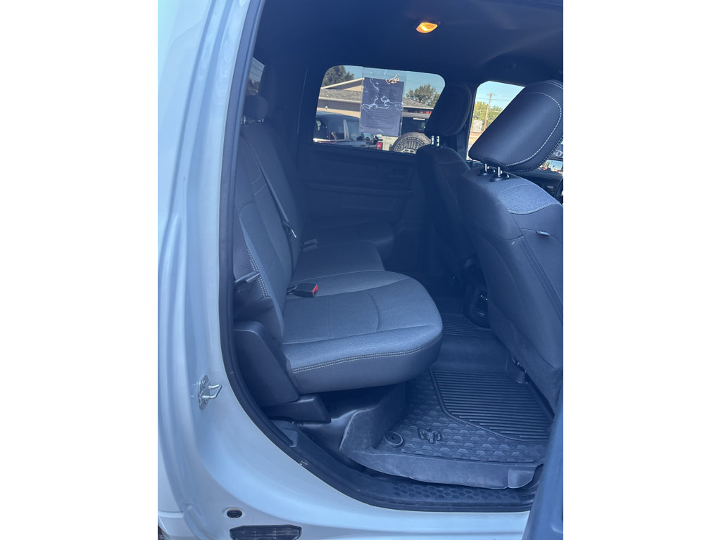 Used 2024 RAM 2500 Tradesman w/ Chrome Appearance Group AWD/4WD image 14