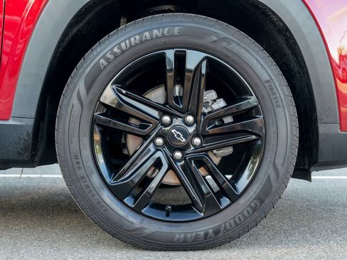 Used 2024 Chevrolet Trax ACTIV w/ Sunroof Package FWD image 12