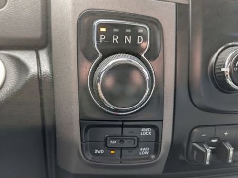 Used 2018 RAM 1500 Express AWD/4WD image 18