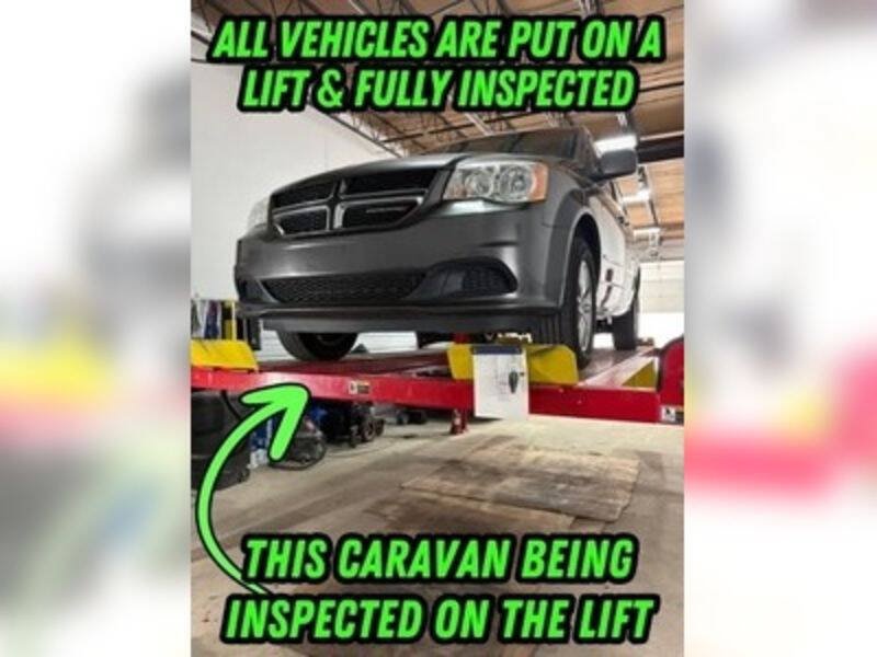 Used 2017 Dodge Grand Caravan SE FWD image 52