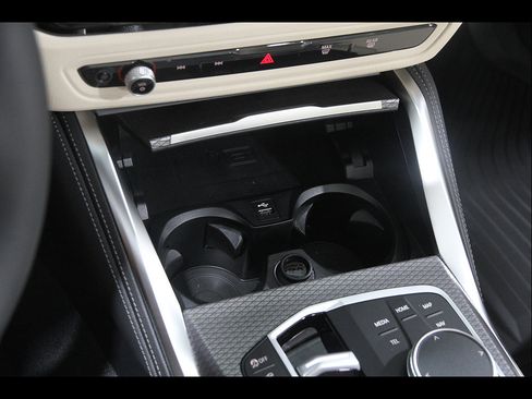 Used 2027 BMW 430i Convertible w/ M Sport Package RWD image 18