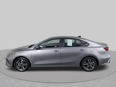 Used 2024 Kia Forte LXS w/ LXS Technology Package FWD image 14