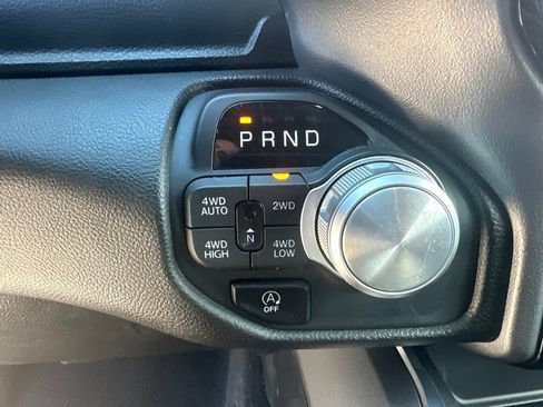 Used 2025 RAM 1500 Laramie AWD/4WD image 32