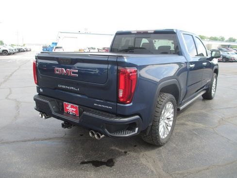 Used 2019 GMC Sierra 1500 Denali w/ Denali Ultimate Package AWD/4WD image 4