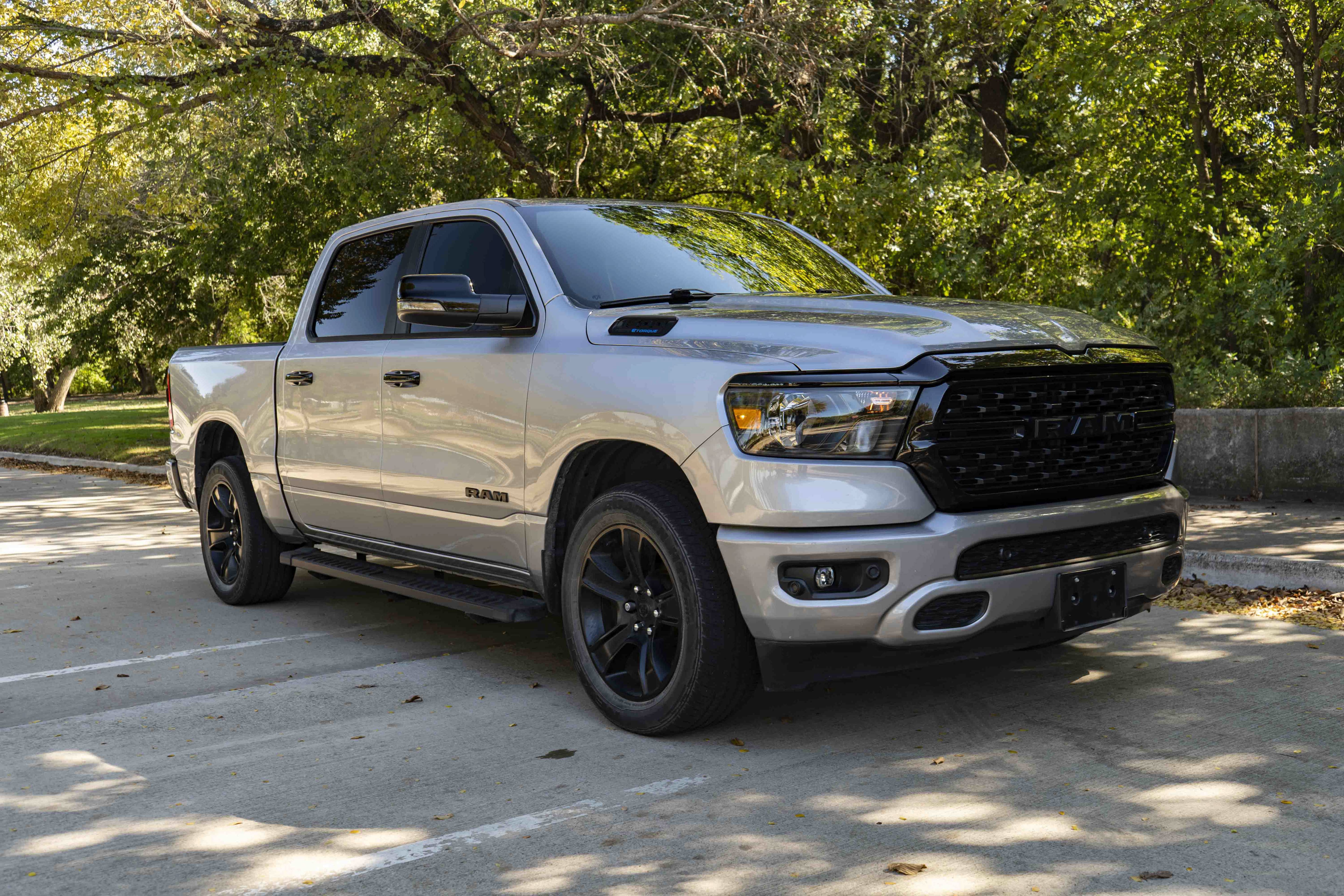 Used 2024 RAM 1500 Lone Star RWD image 2