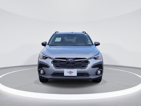 Used 2024 Subaru Crosstrek 2.0i Premium AWD/4WD image 2