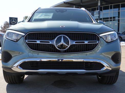 New 2026 Mercedes-Benz GLC 300 4MATIC image 9