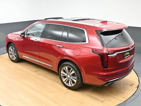 Used 2022 Cadillac XT6 Premium Luxury FWD image 6