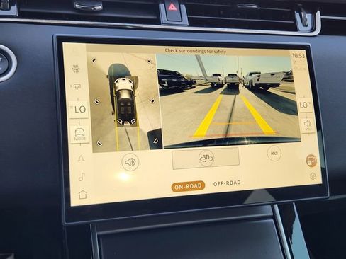 Used 2025 Land Rover Range Rover Evoque Dynamic SE image 17