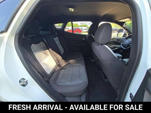 Used 2026 Chevrolet Trax RS FWD image 13
