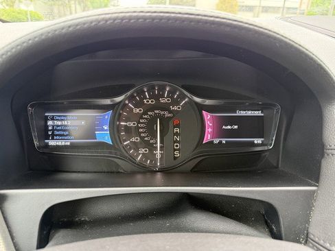 Used 2013 Lincoln MKX FWD image 19