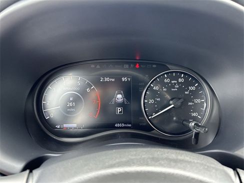 Used 2024 Nissan Kicks SR w/ SR Premium Package image 19