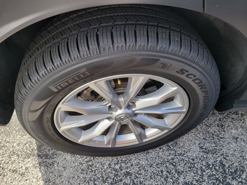 Used 2025 Honda CR-V EX image 7