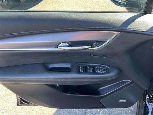 Used 2024 Cadillac XT6 Luxury w/ LPO, Floor Liner Package image 17