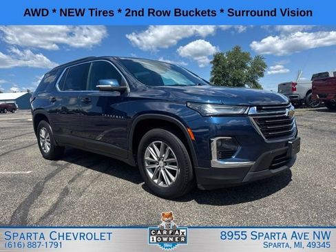 Used 2023 Chevrolet Traverse LT w/ Rear Camera Mirror Package AWD/4WD image 1