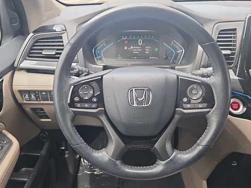 Used 2022 Honda Odyssey Elite image 11