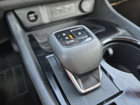 Used 2024 Nissan Rogue SV FWD image 20
