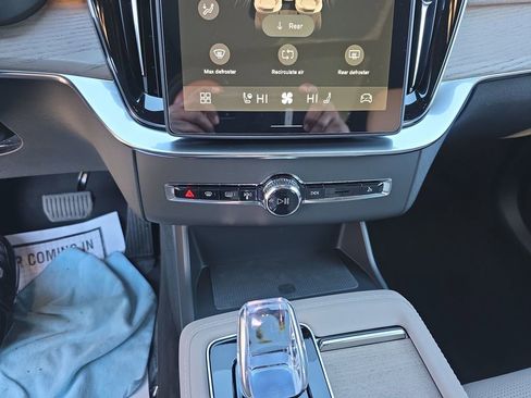 New 2026 Volvo XC90 B6 Ultra w/ Lounge Package image 31