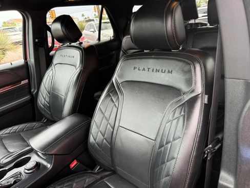 Used 2017 Ford Explorer Platinum AWD/4WD image 42