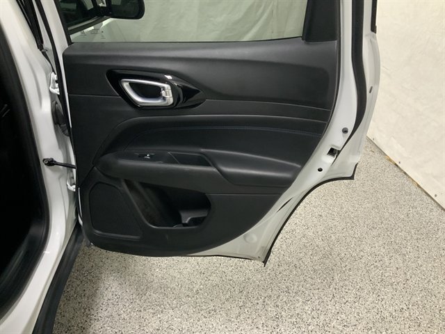 Used 2025 Jeep Compass Latitude w/ Altitude Special Edition AWD/4WD image 18