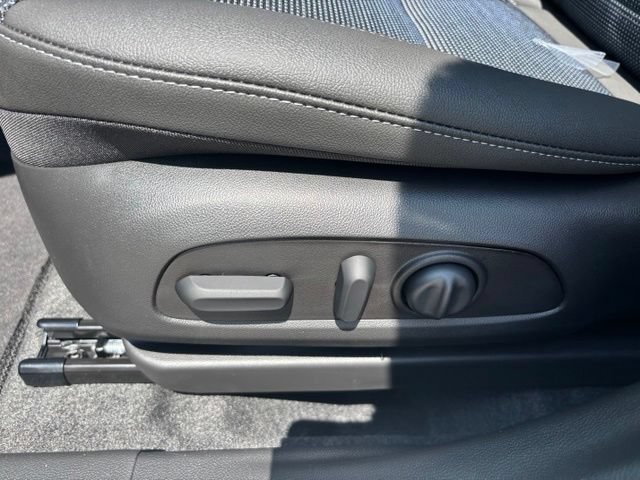 New 2026 Buick Envista Sport Touring FWD image 16