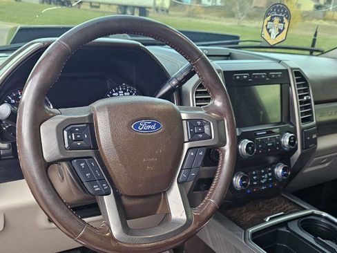 Used 2019 Ford F450 Limited image 27