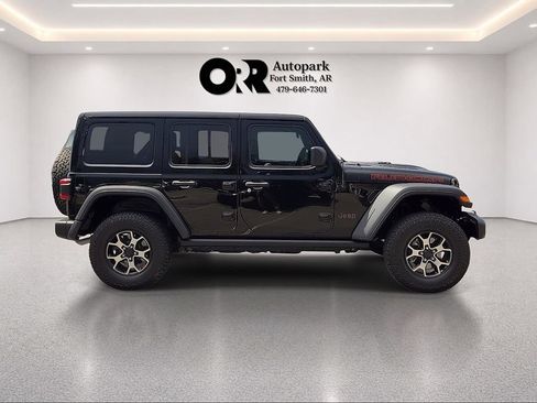 Used 2019 Jeep Wrangler Unlimited Rubicon w/ Safety Group AWD/4WD image 6