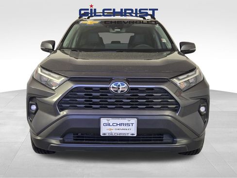 Used 2023 Toyota RAV4 XLE Premium image 2