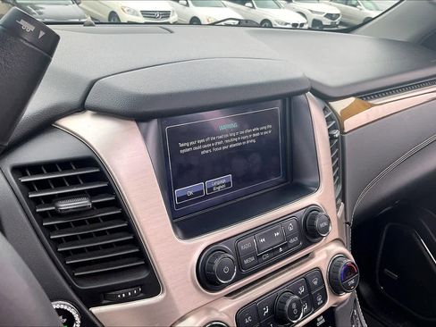 Used 2017 GMC Yukon Denali w/ Open Road Package image 23